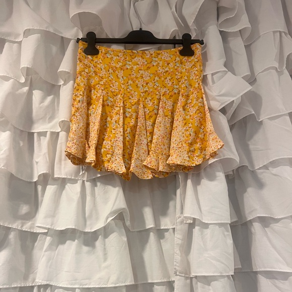 Yellow Floral Mini Skirt - Picture 2 of 2